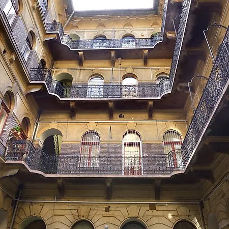 Budapest City Apartments *